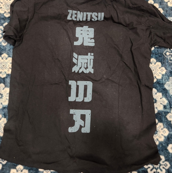 Anime Graphic T-Shirt with Zenitsu Design - Picture 5 of 6